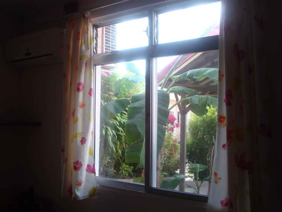 Residence Madelia Port-Louis Esterno foto